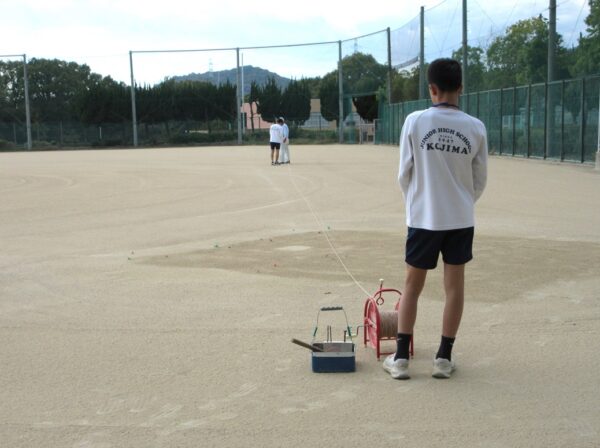 野球のラインを引く準備