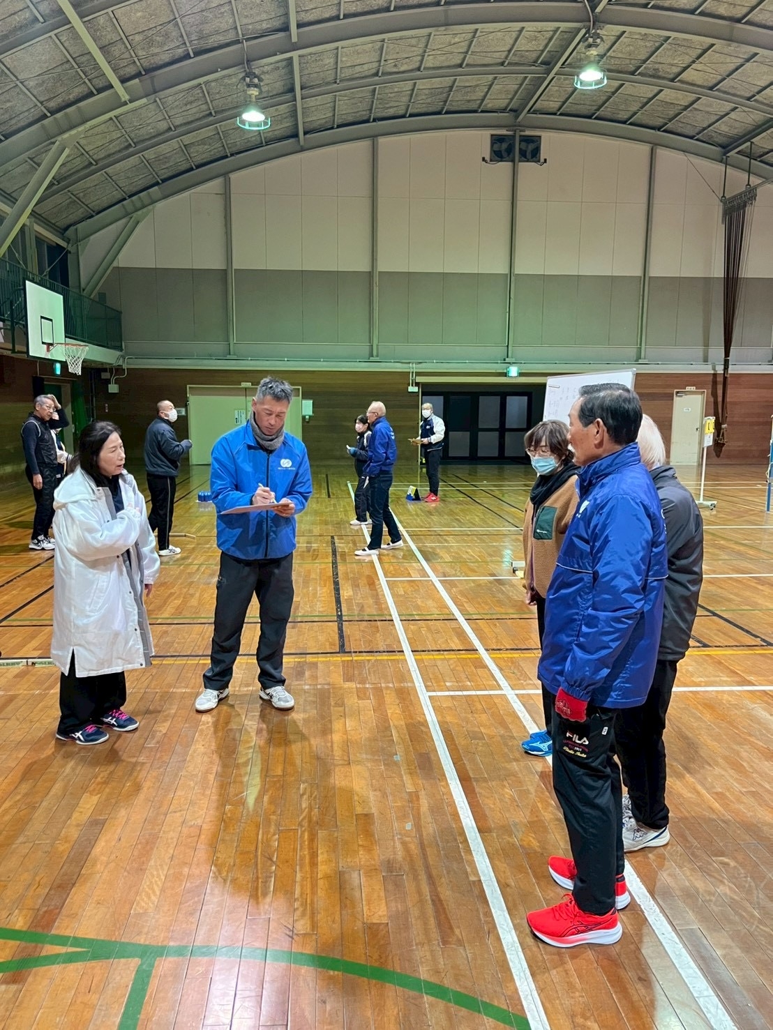 試合前　メンバー確認中
